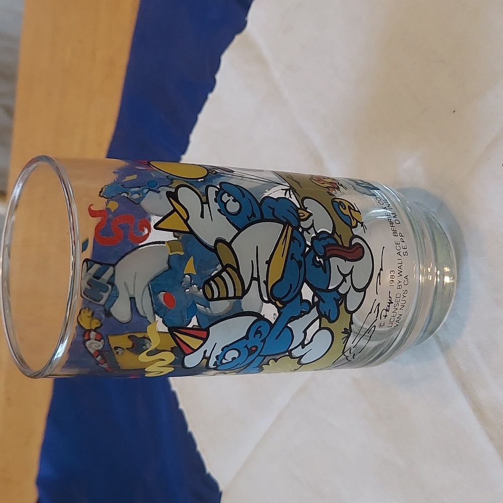 Vintage 1983 Smurf Drinking Glass Handy Smurf
